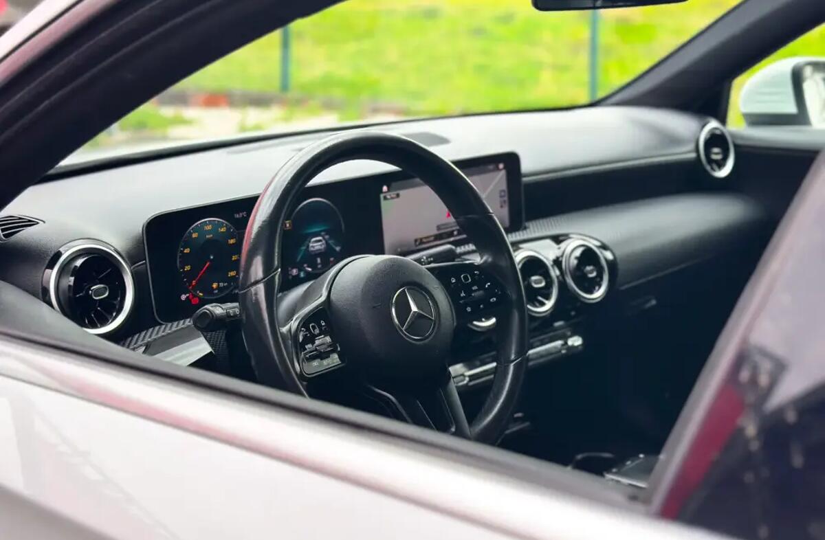 MERCEDES Classe A A 180 d Style Aut.