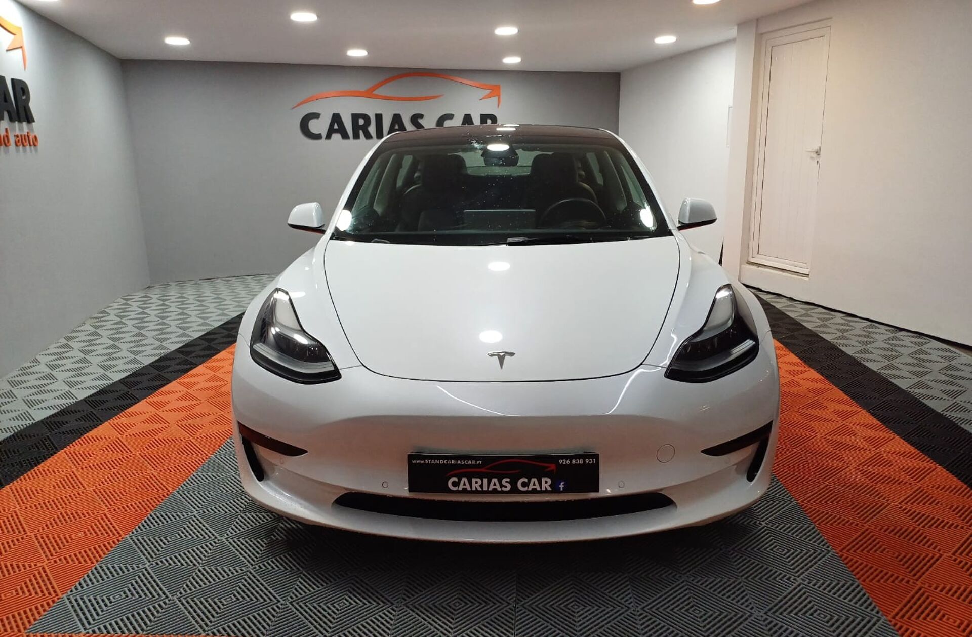 TESLA Model 3 Standard Range Plus RWD