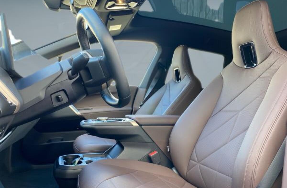 BMW iX xDrive 40 Pack Desportivo