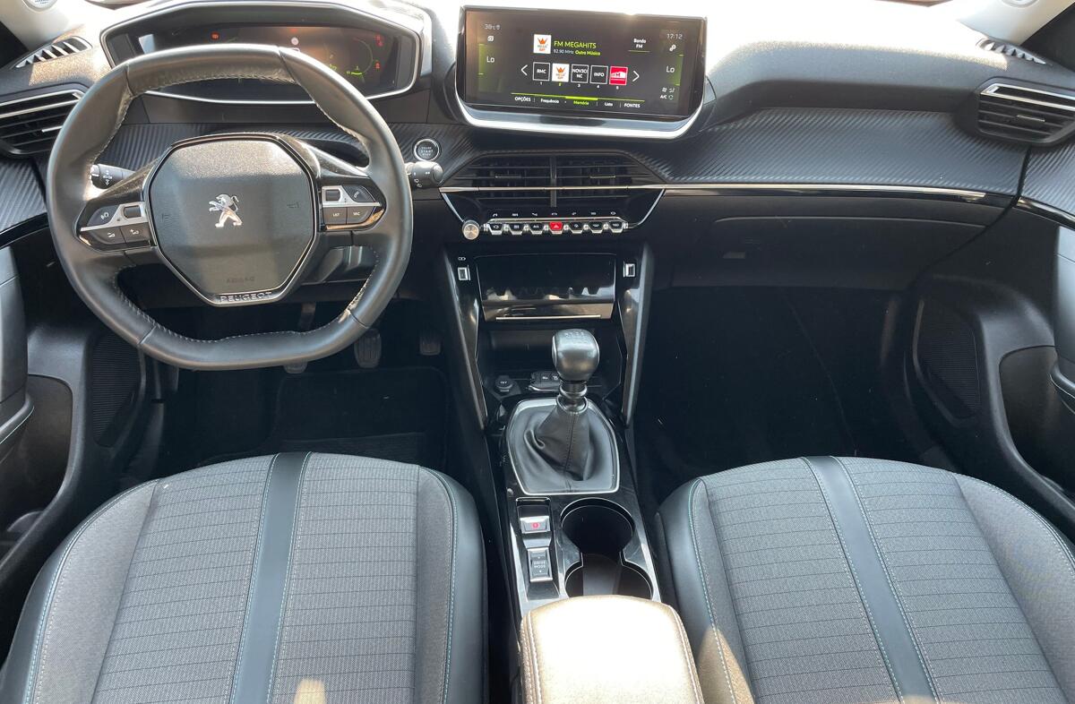 PEUGEOT 2008 1.2 PureTech Allure Pack