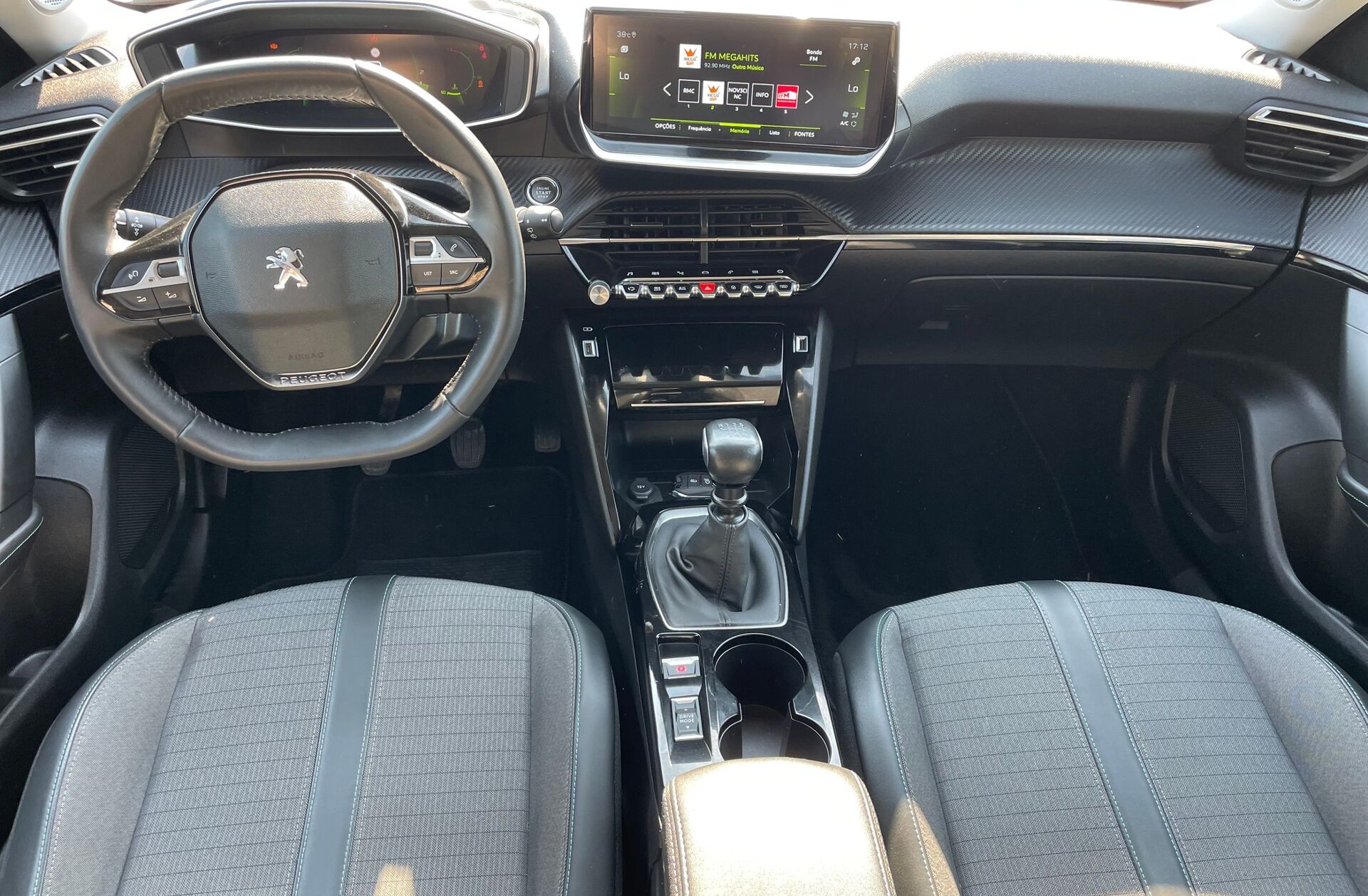 PEUGEOT 2008 1.2 PureTech Allure Pack