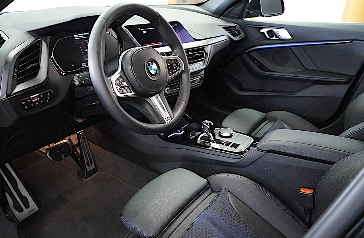 BMW Serie-1 118 i Pack Desportivo M Auto