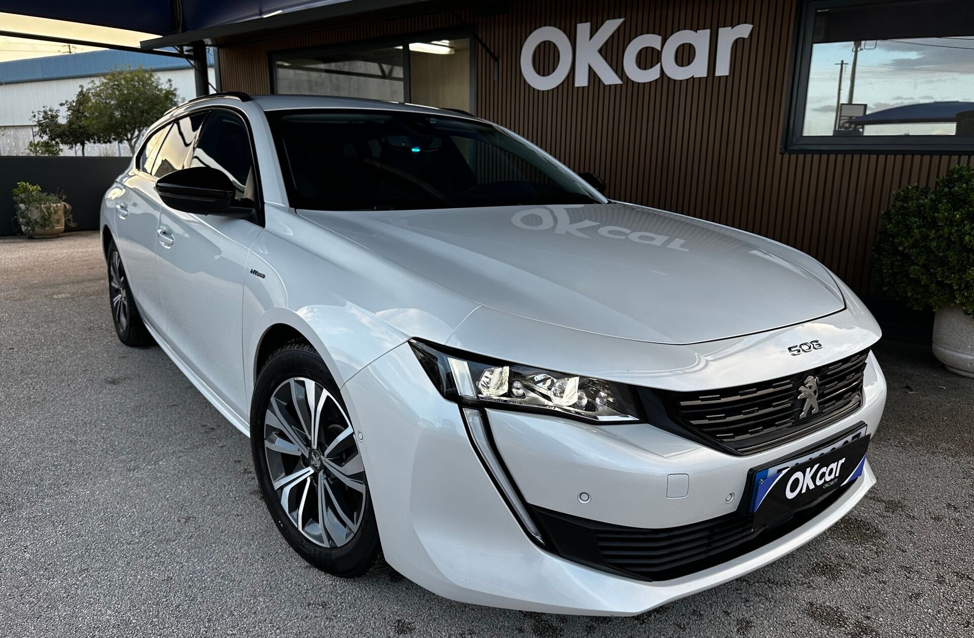 PEUGEOT 508 SW 1.6 Hybrid Allure Pack e-EAT8