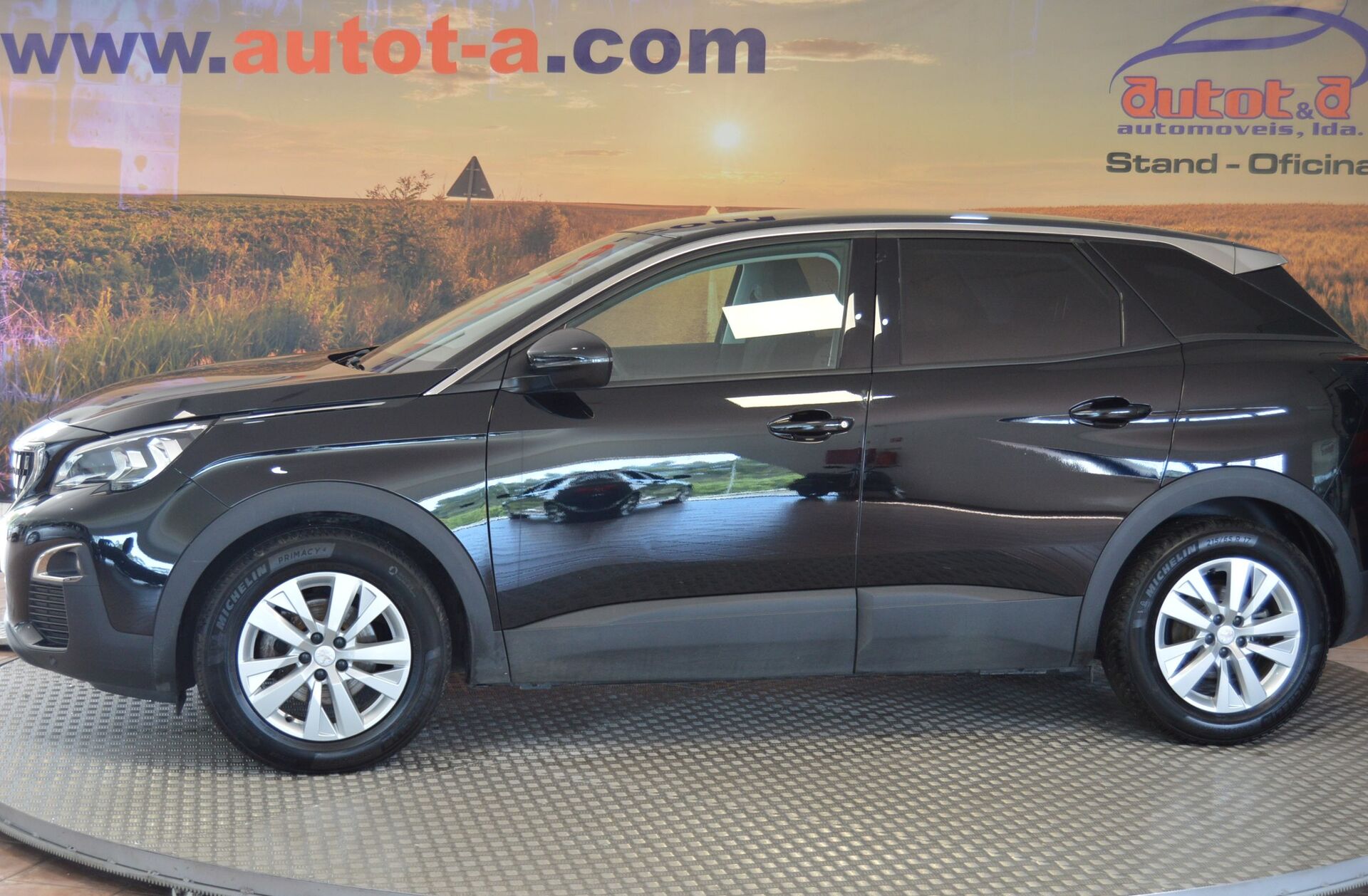 PEUGEOT 3008 1.2 PureTech Active
