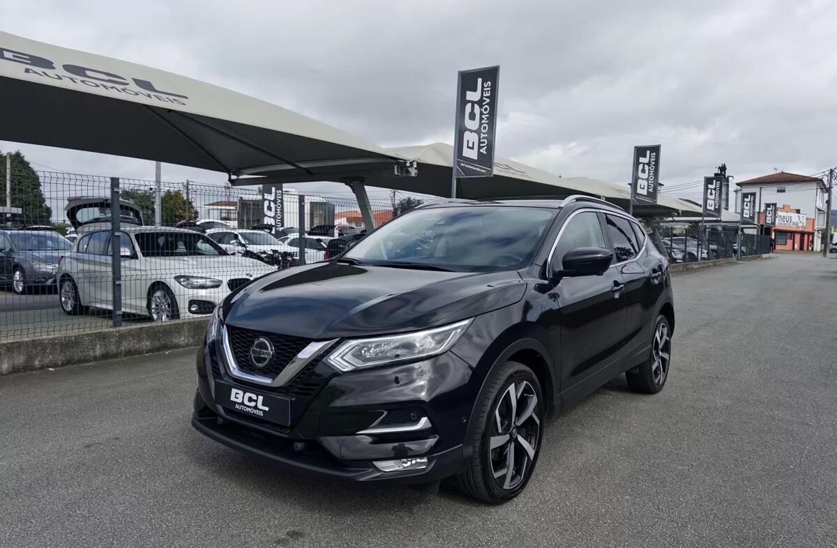 NISSAN Qashqai 1.3 DIG-T Tekna
