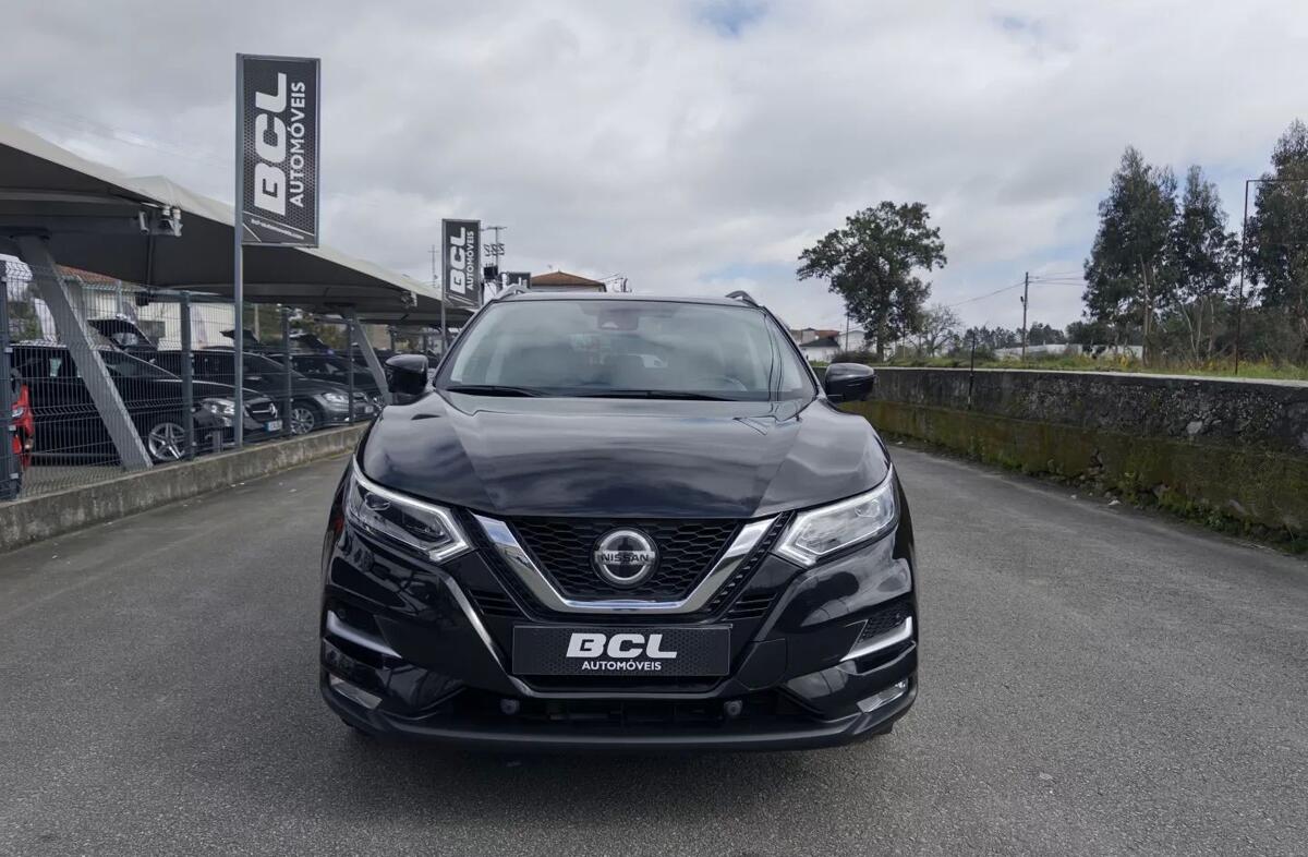 NISSAN Qashqai 1.3 DIG-T Tekna