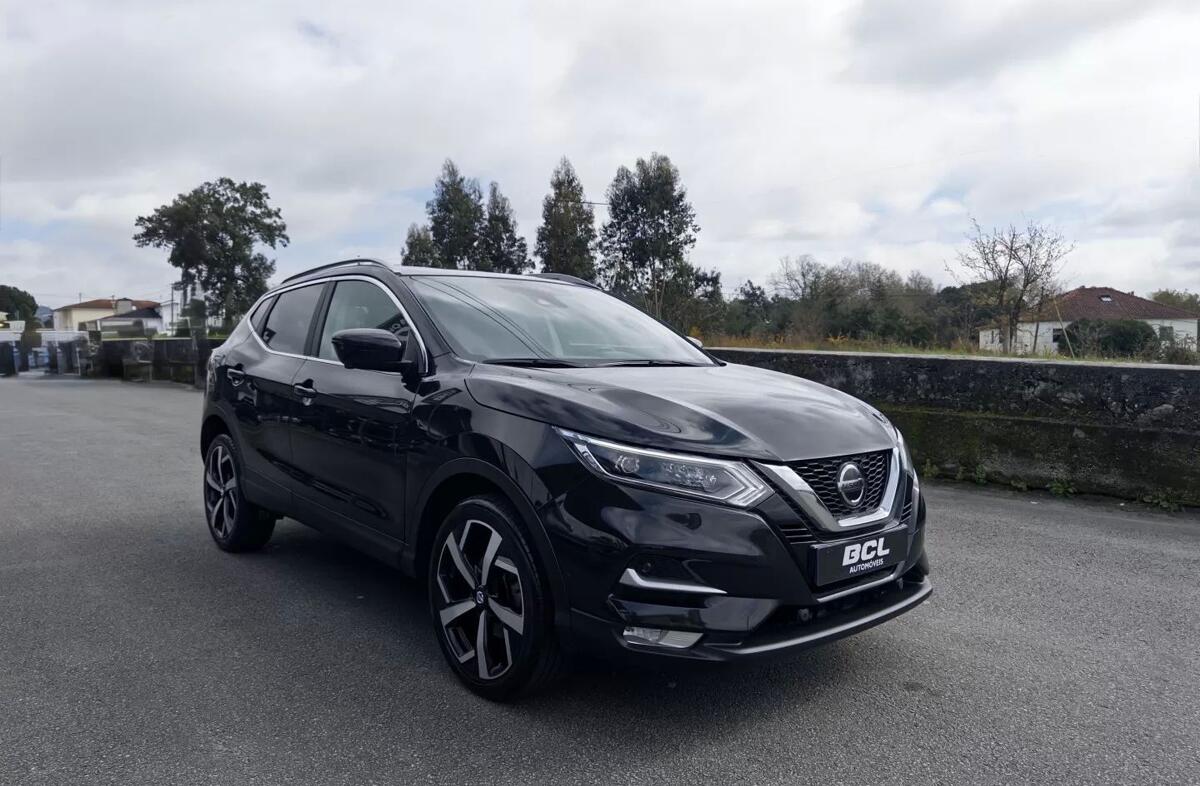 NISSAN Qashqai 1.3 DIG-T Tekna