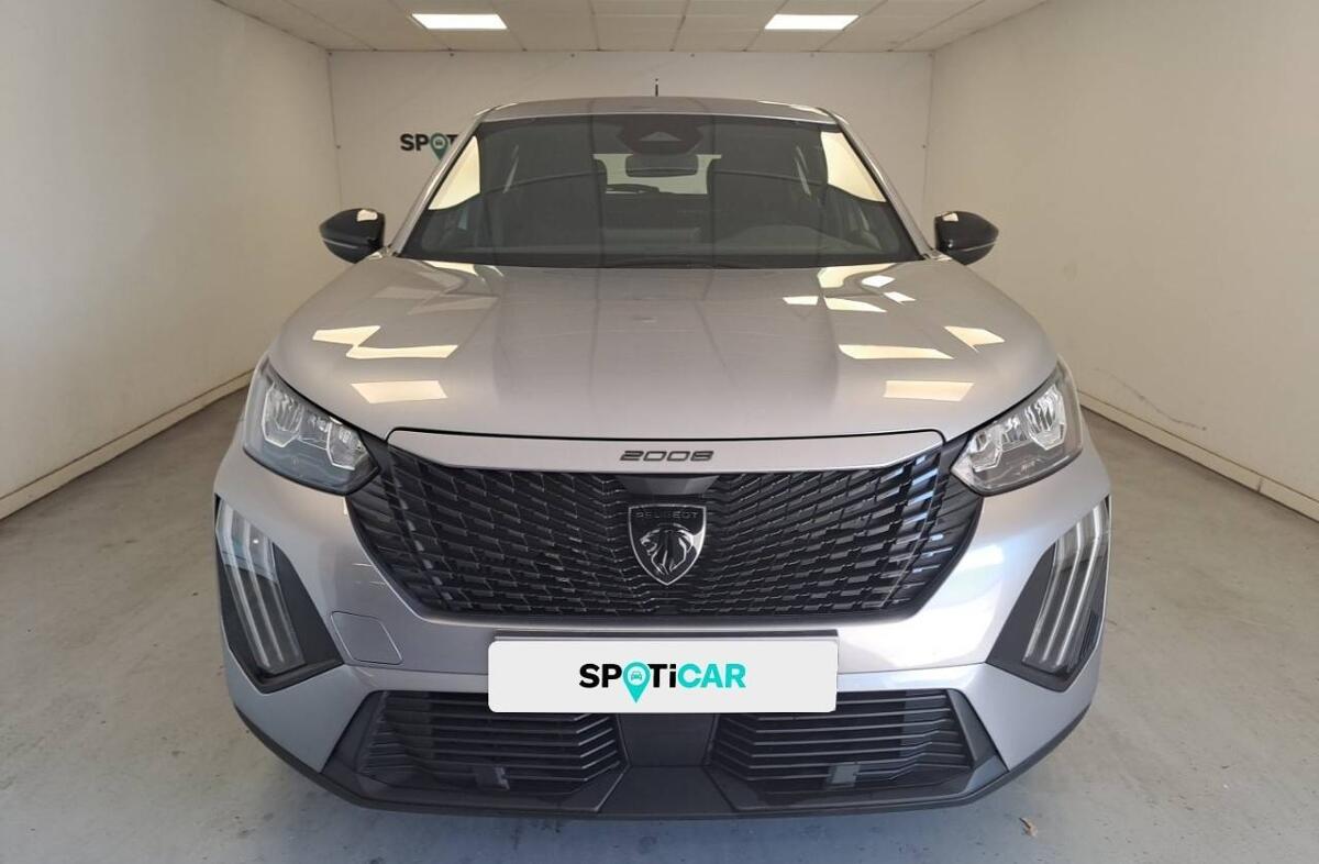 PEUGEOT 2008 1.2 PureTech Style