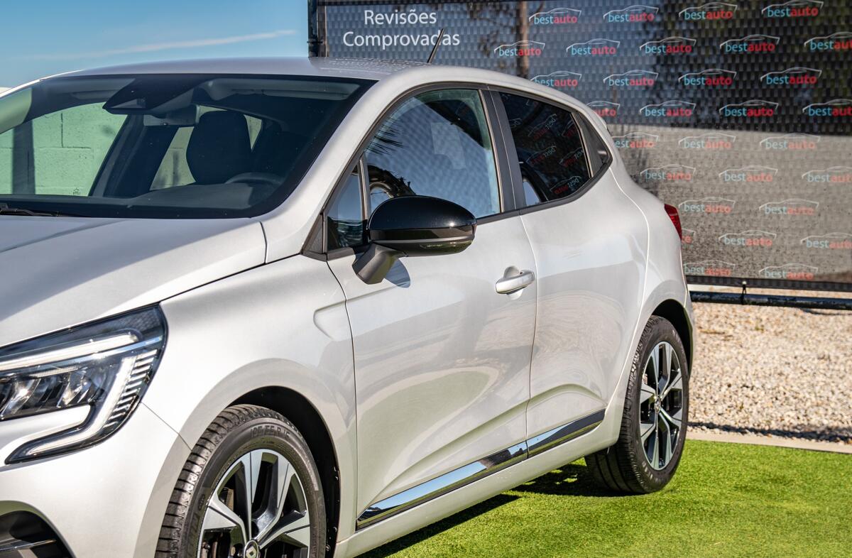 RENAULT Clio 1.0 TCe Techno Bi-Fuel