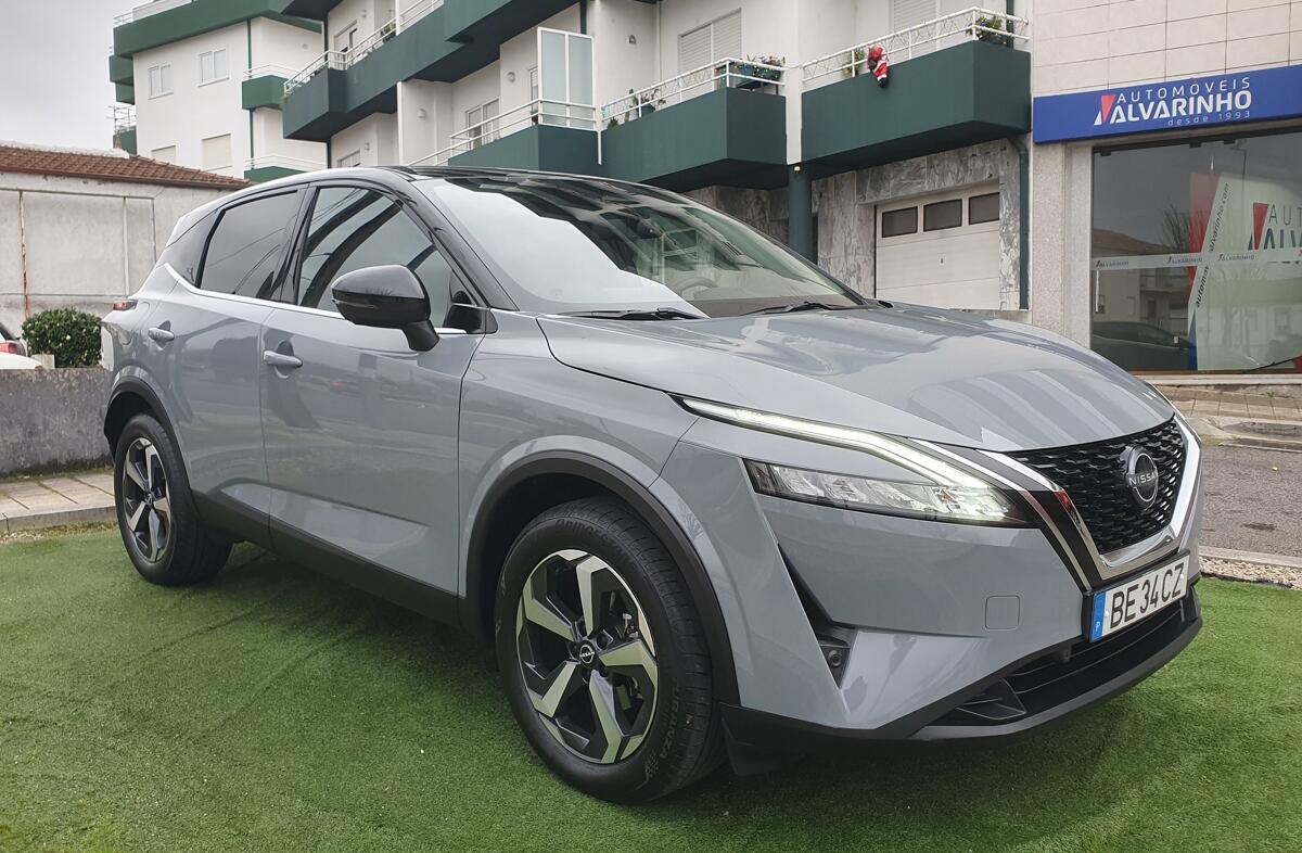 NISSAN Qashqai 1.3 DIG-T N-Connecta Xtronic