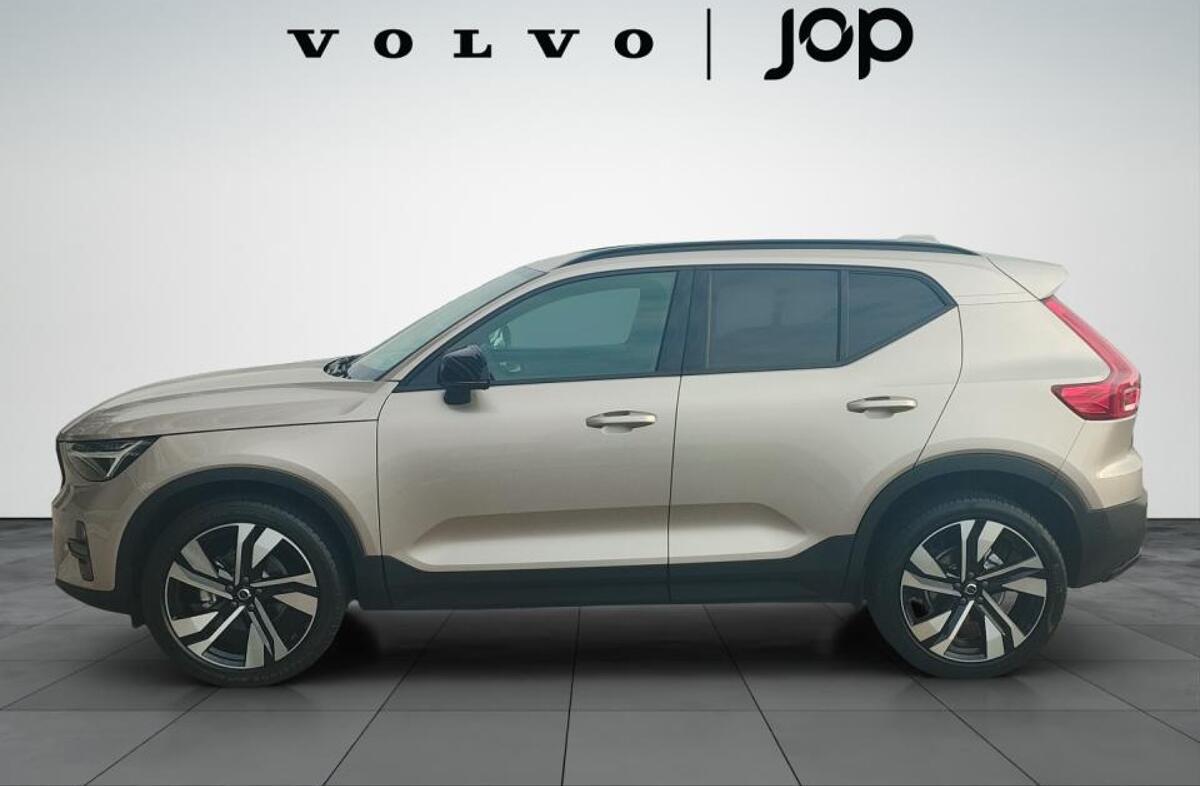 VOLVO XC40 1.5 T2 Plus Dark Auto
