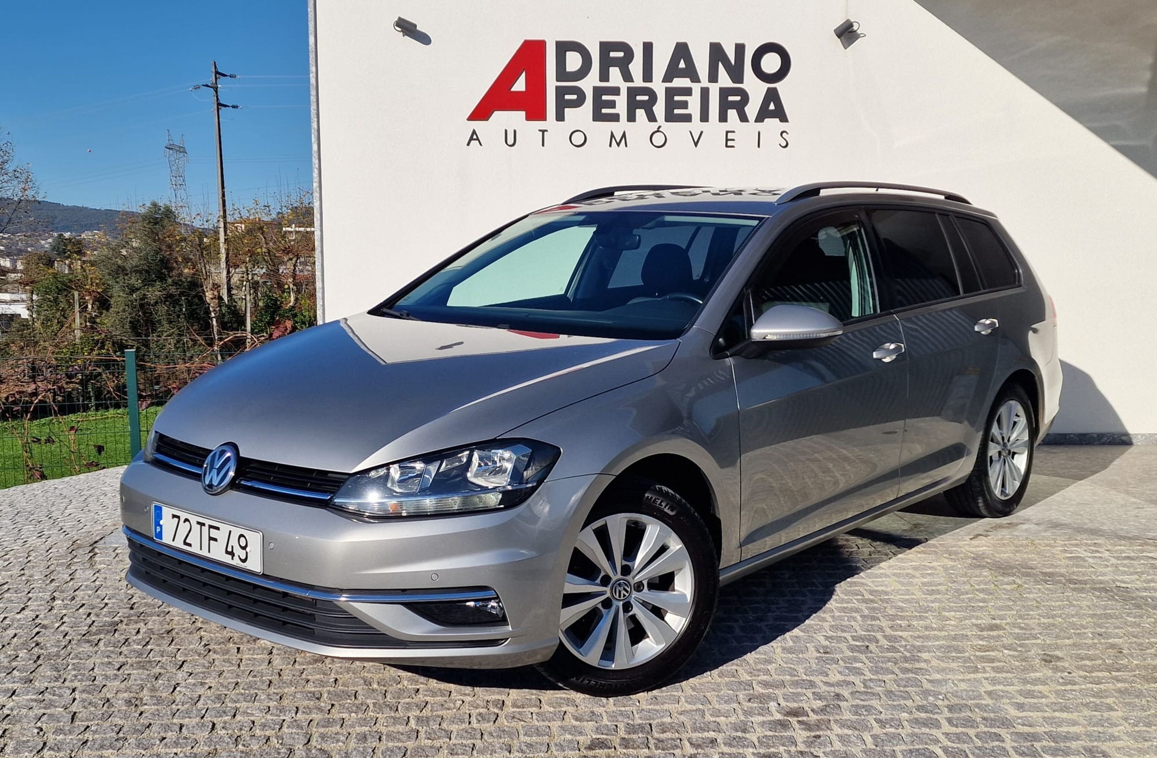 VOLKSWAGEN Golf 1.6 TDI Confortline DSG