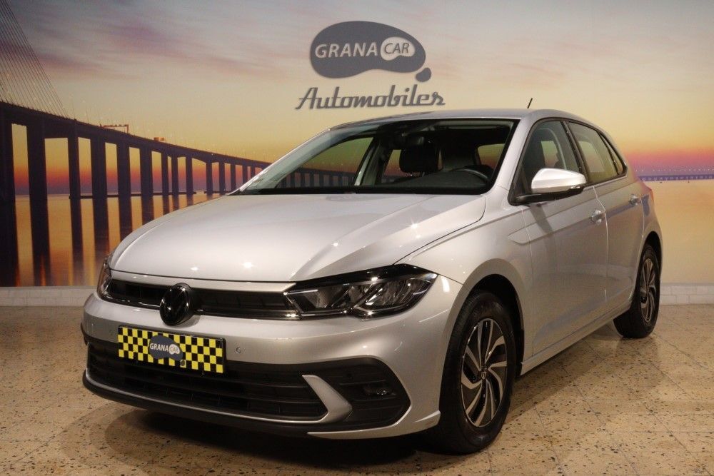 Volkswagen Polo 1.0 TSI Life com 29 000 km por 19 950 € Granacar Stand 1 | Lisboa