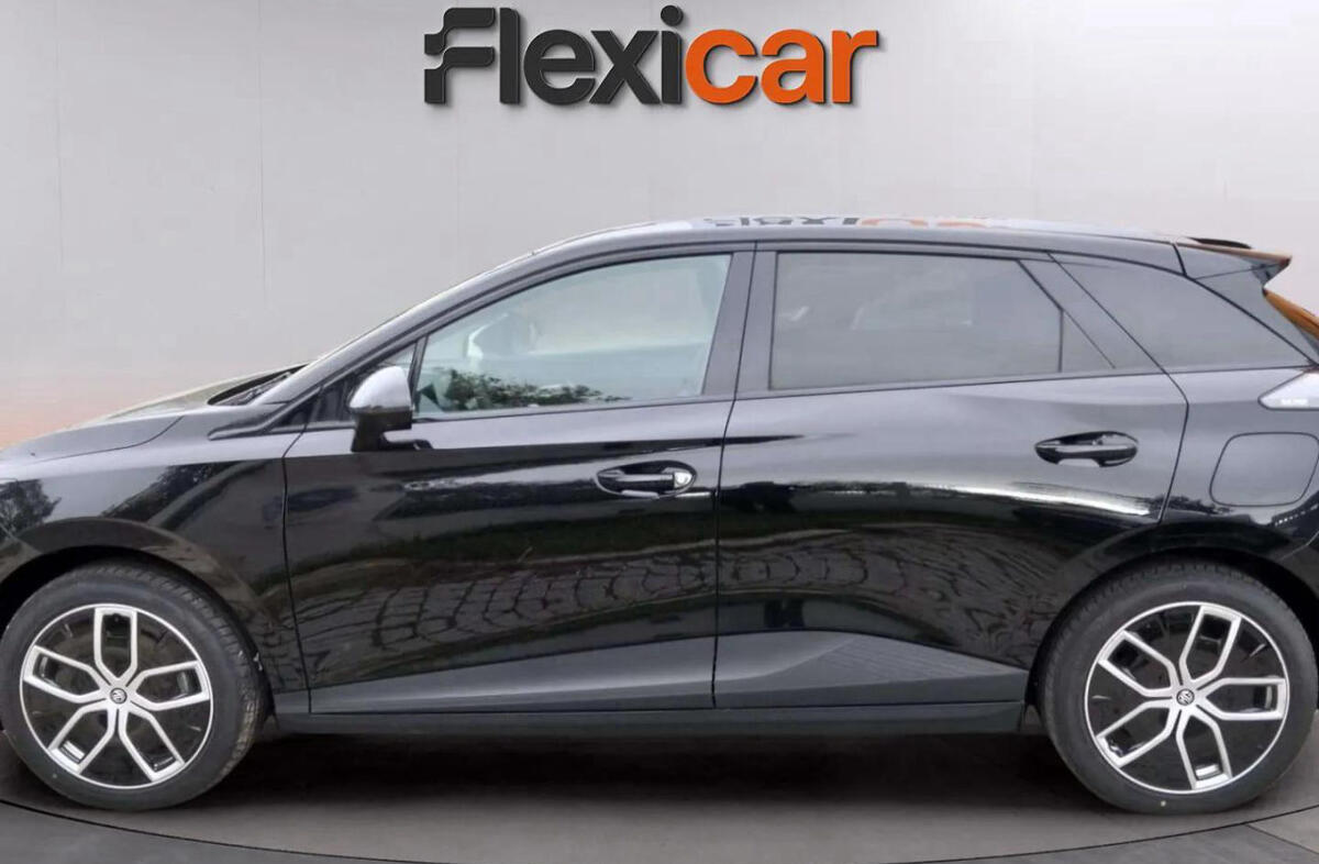 MG MG4 64 kWh Luxury