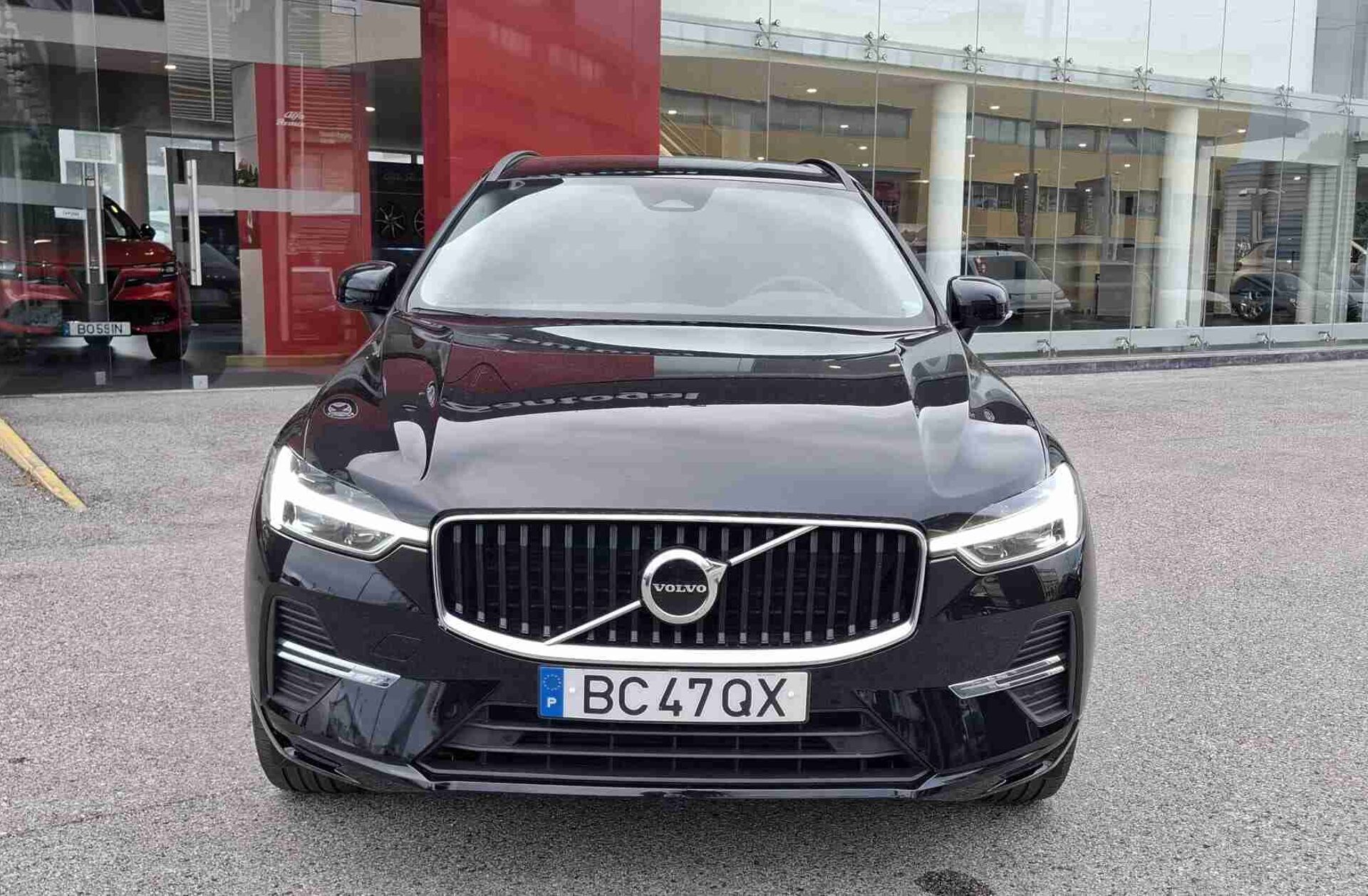 VOLVO XC60 2.0 B4 Core