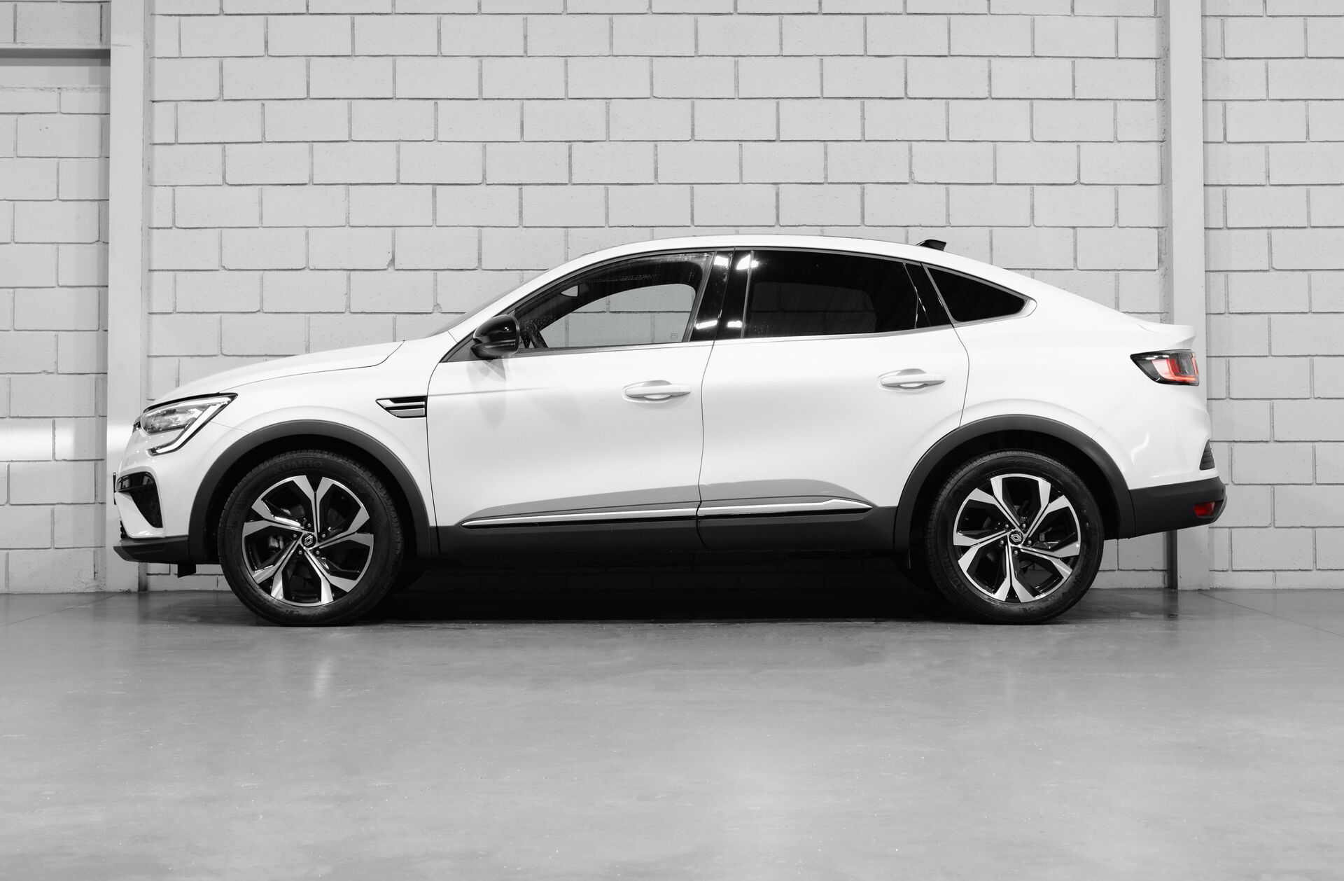 RENAULT Arkana 1.6 E-Tech Full Hybrid Techno