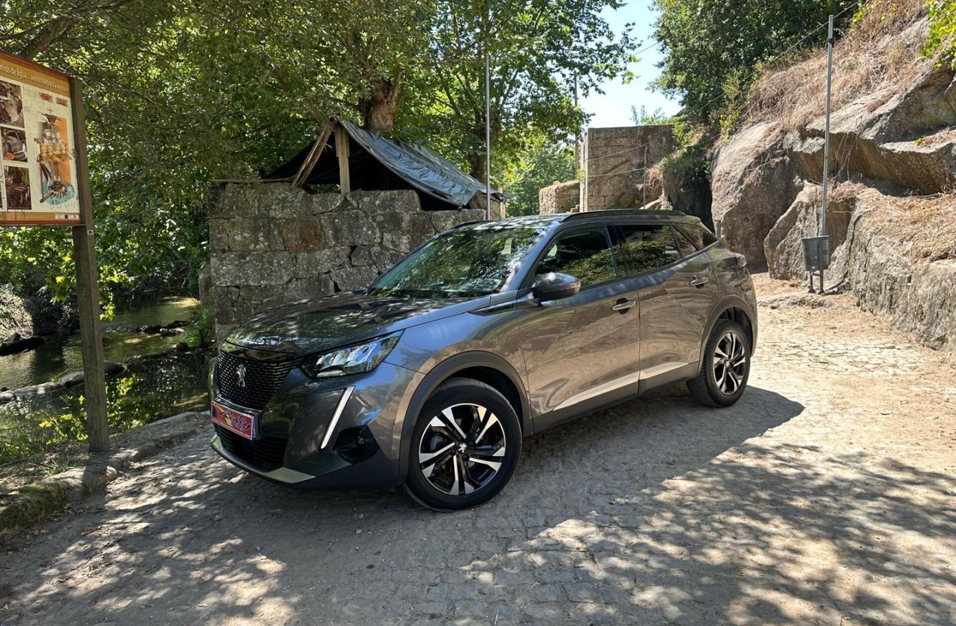 PEUGEOT 2008 1.2 PureTech Allure Pack EAT8