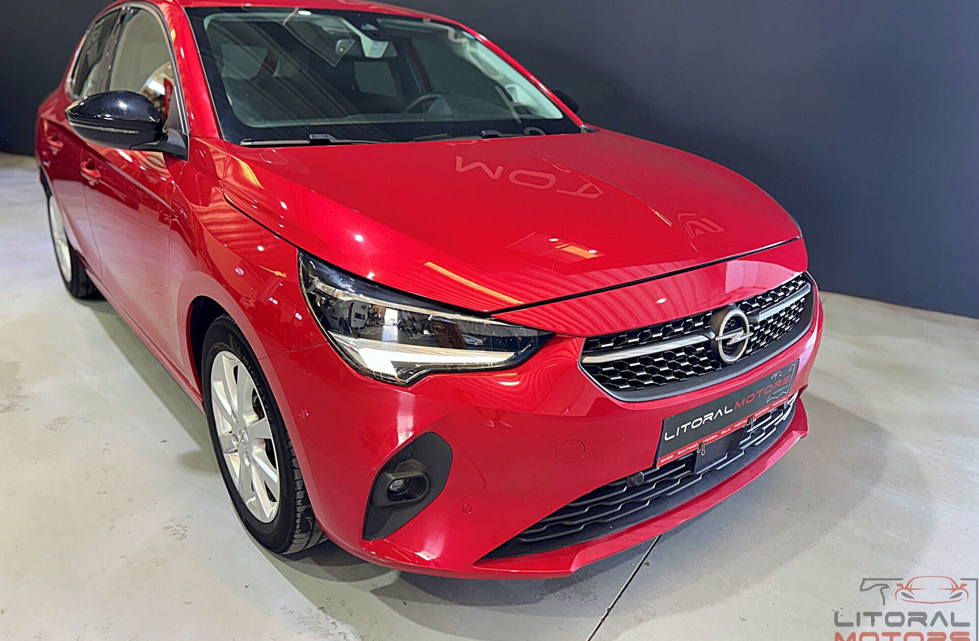 OPEL Corsa 1.2 T Edition Aut.