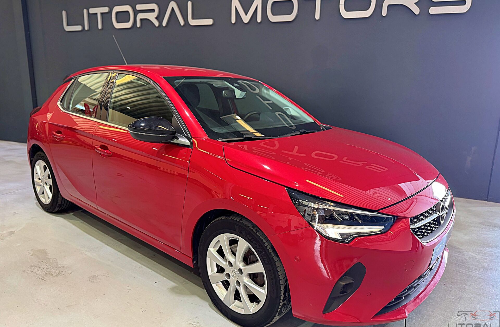 OPEL Corsa 1.2 T Edition Aut.