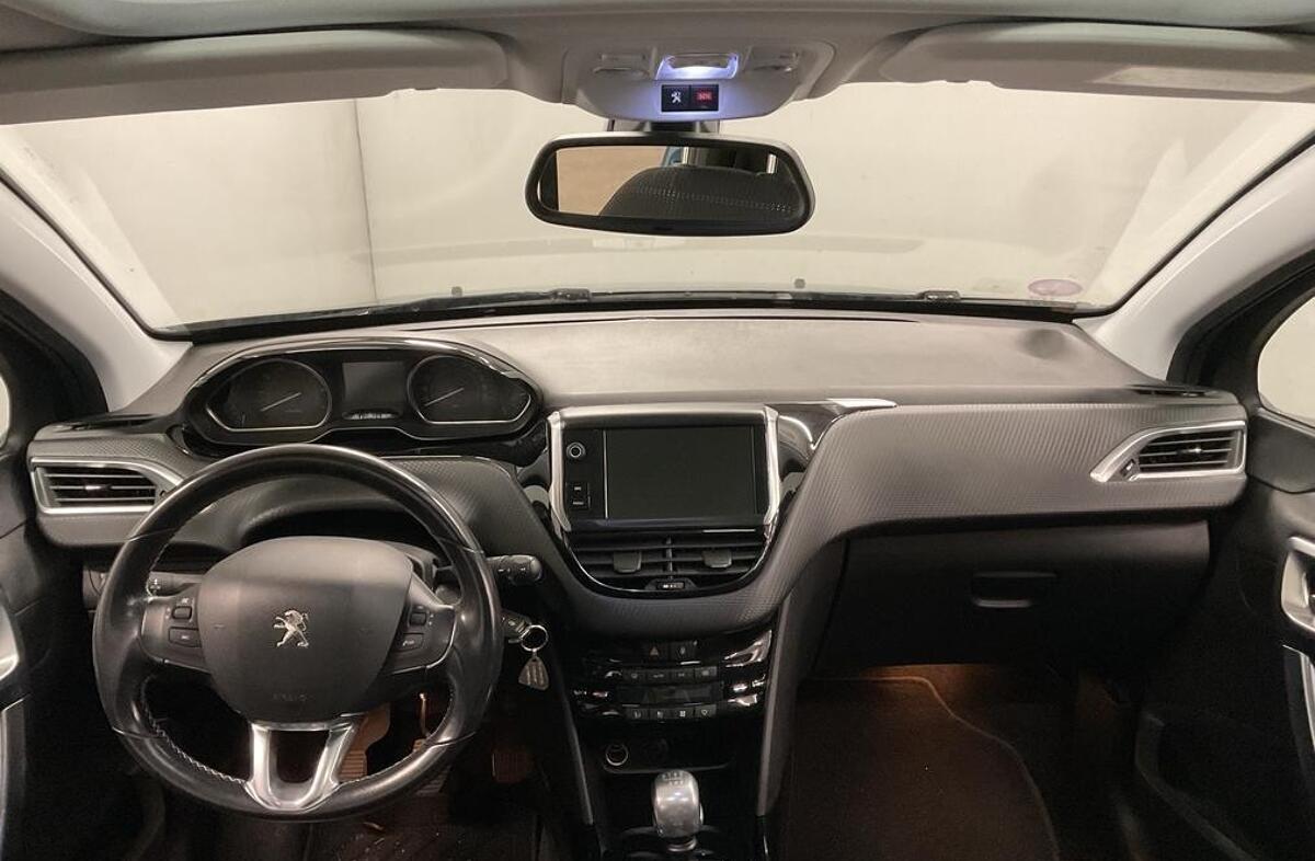 PEUGEOT 2008 1.2 PureTech Allure EAT6