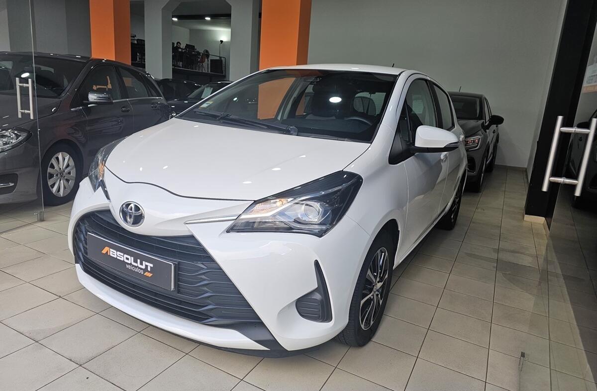 TOYOTA Yaris 1.0 VVT-i Active