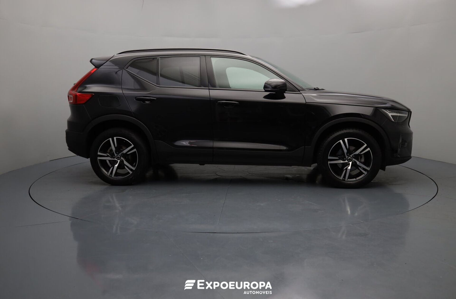VOLVO XC40 1.5 T2 Plus Dark Auto