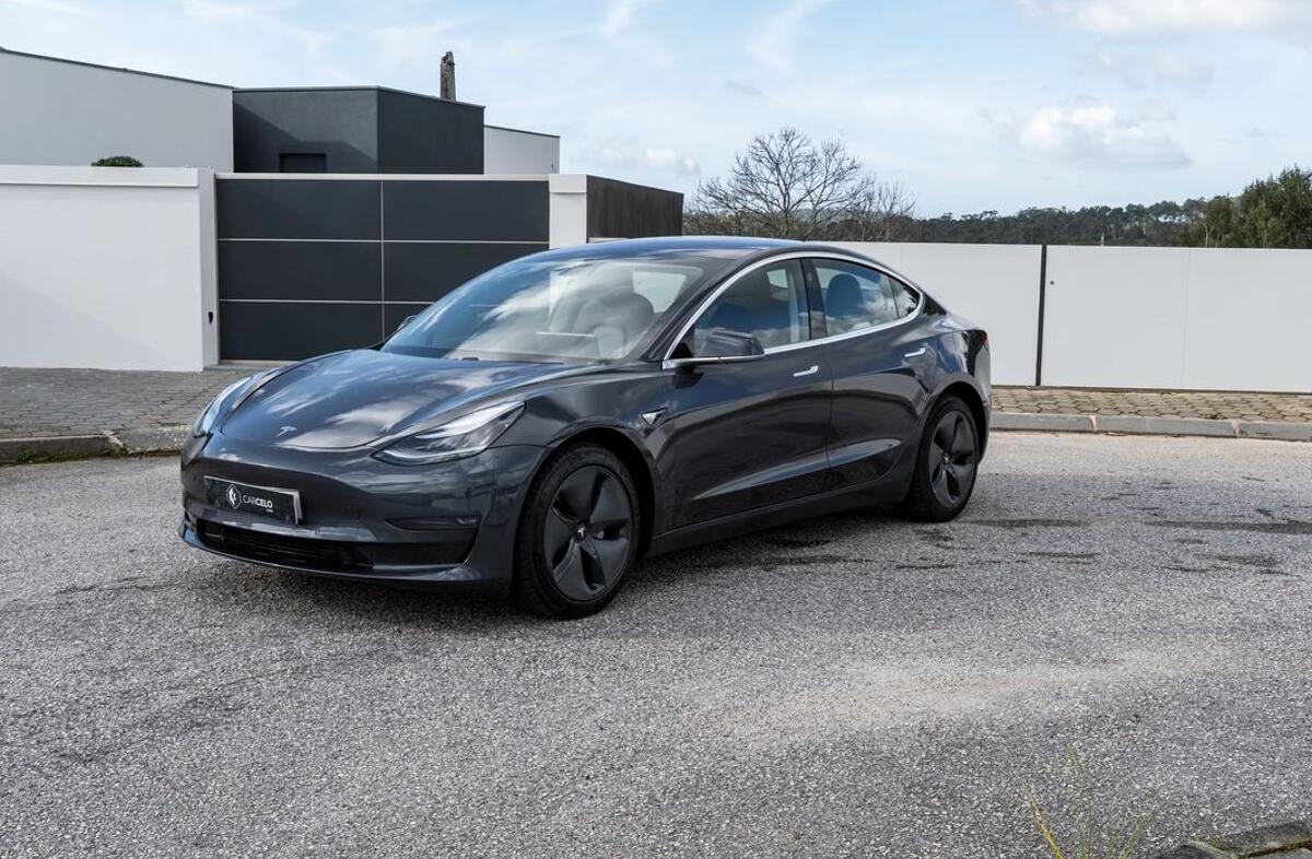 TESLA Model 3 Long-Range Dual Motor AWD