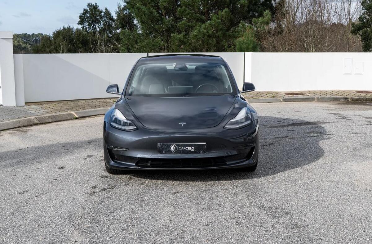 TESLA Model 3 Long-Range Dual Motor AWD