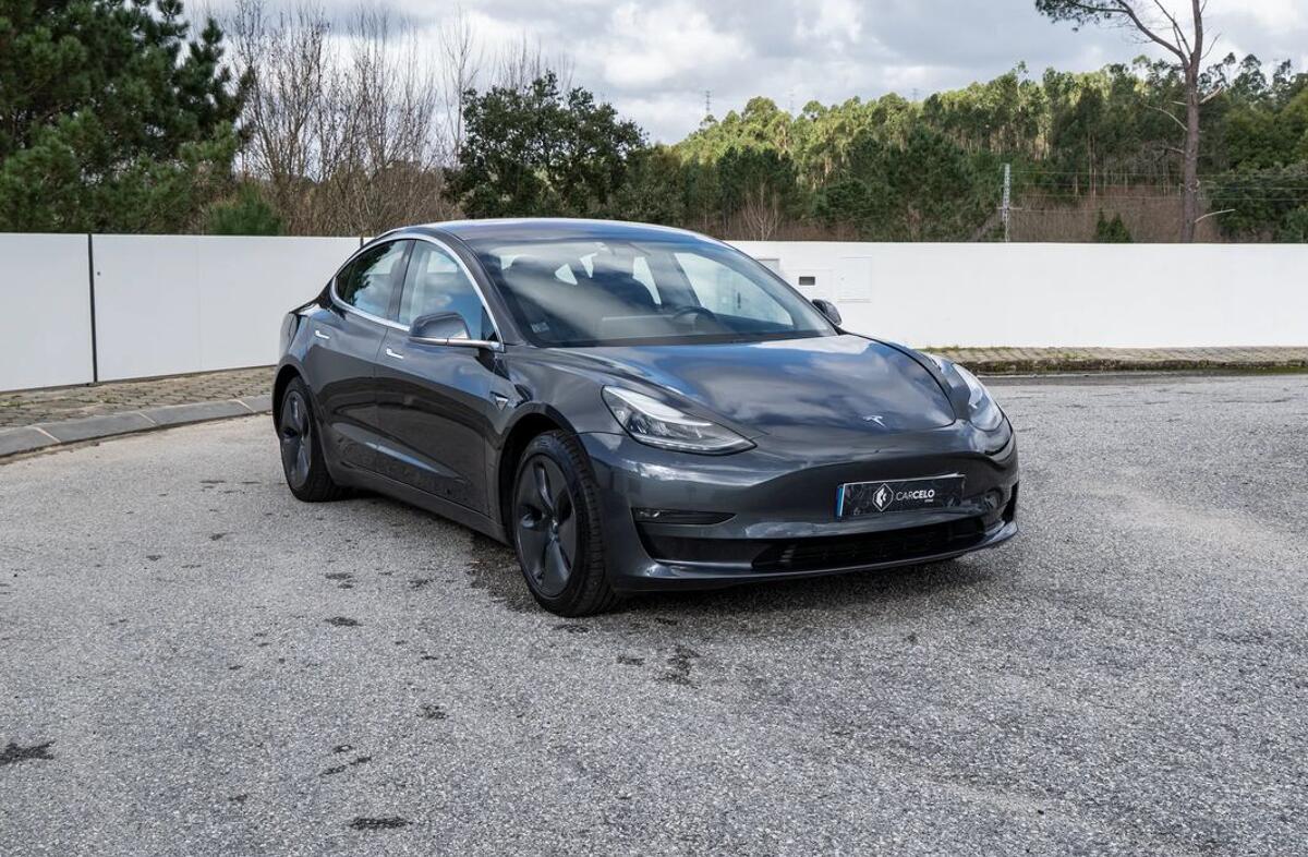 TESLA Model 3 Long-Range Dual Motor AWD