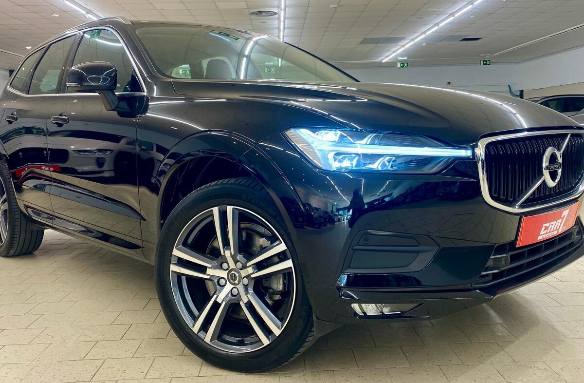 VOLVO XC60 2.0 B4 R-Design Geartronic
