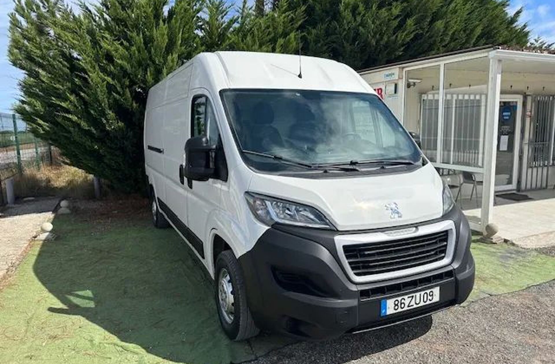 PEUGEOT Boxer 2.2 BlueHDi 335 L2