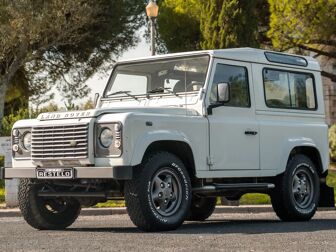 LAND ROVER Defender 90 SW 2.5 Td5 E