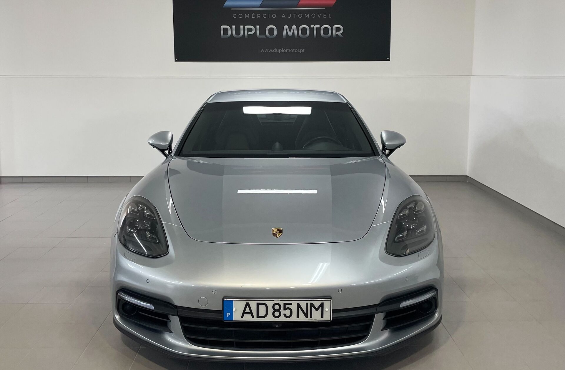 PORSCHE Panamera 4 E-Hybrid