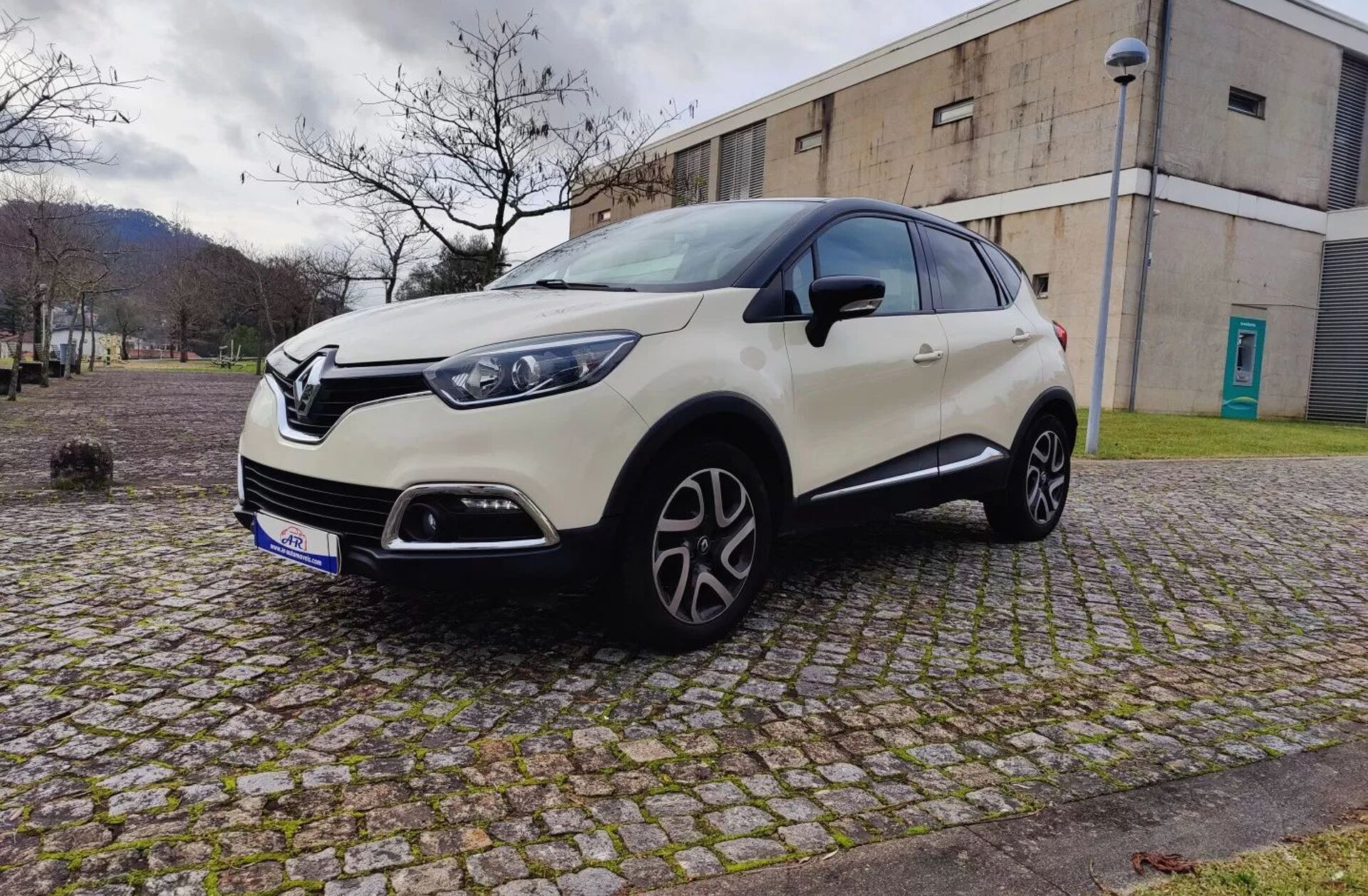 RENAULT Captur 0.9 TCe Exclusive
