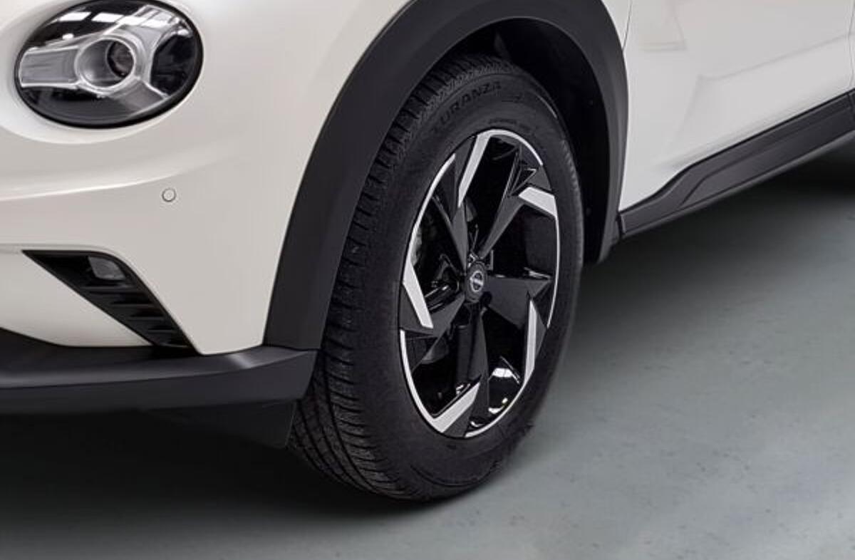 NISSAN Juke 1.0 DIG-T N-Connecta DCT