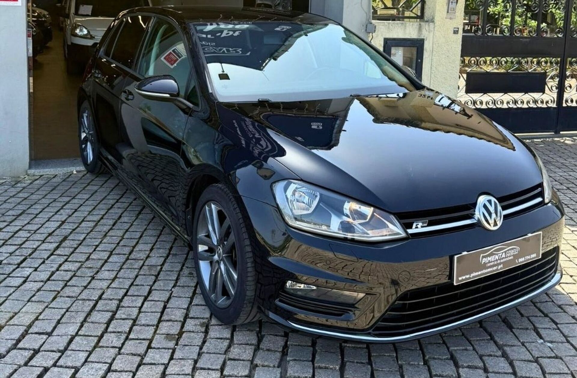 VOLKSWAGEN Golf 1.6 TDI R-Line