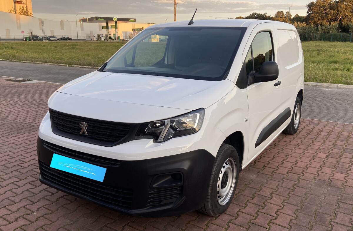 PEUGEOT Partner 1.5 BlueHDi Pro Standard