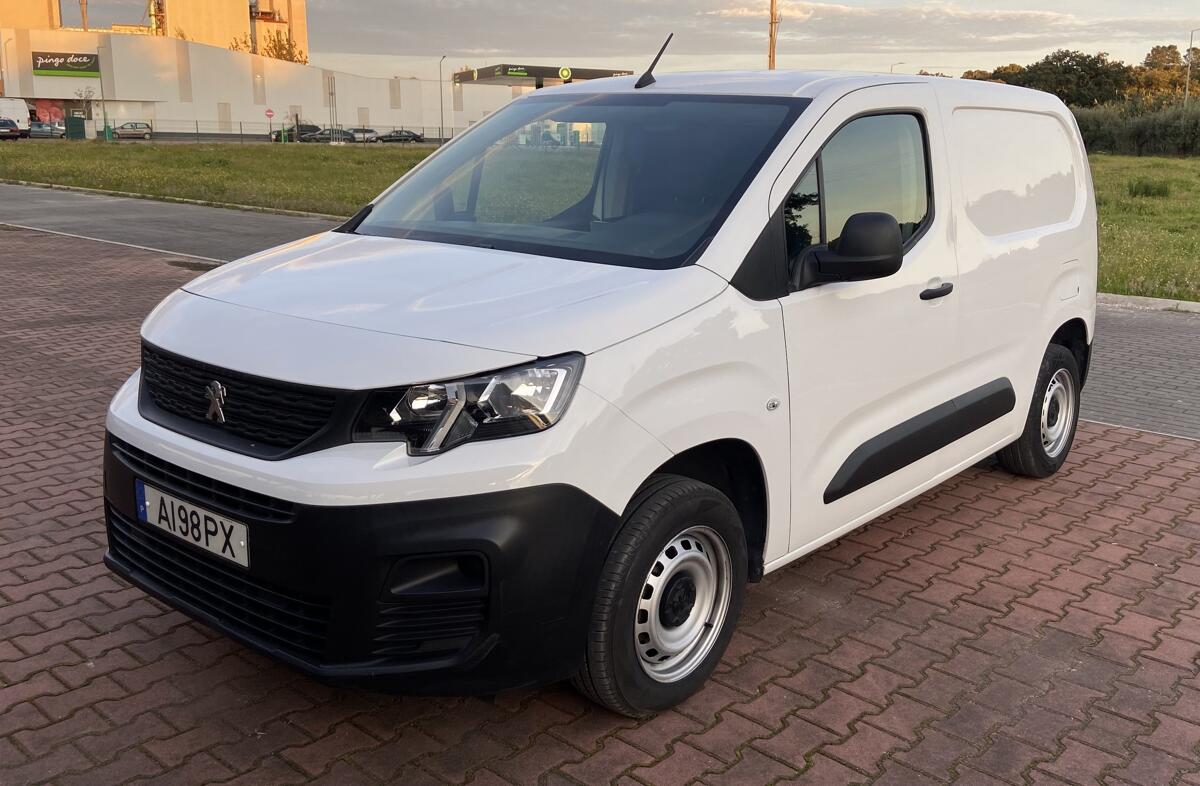 PEUGEOT Partner 1.5 BlueHDi Pro Standard