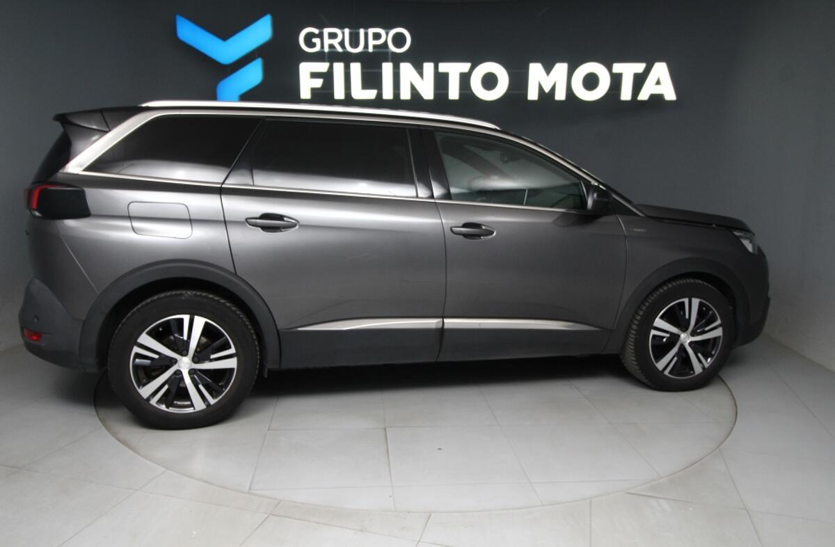 PEUGEOT 5008 1.5 BlueHDi GT Line