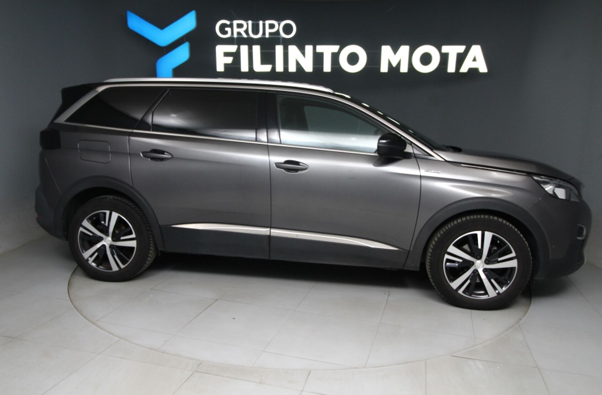 PEUGEOT 5008 1.5 BlueHDi GT Line