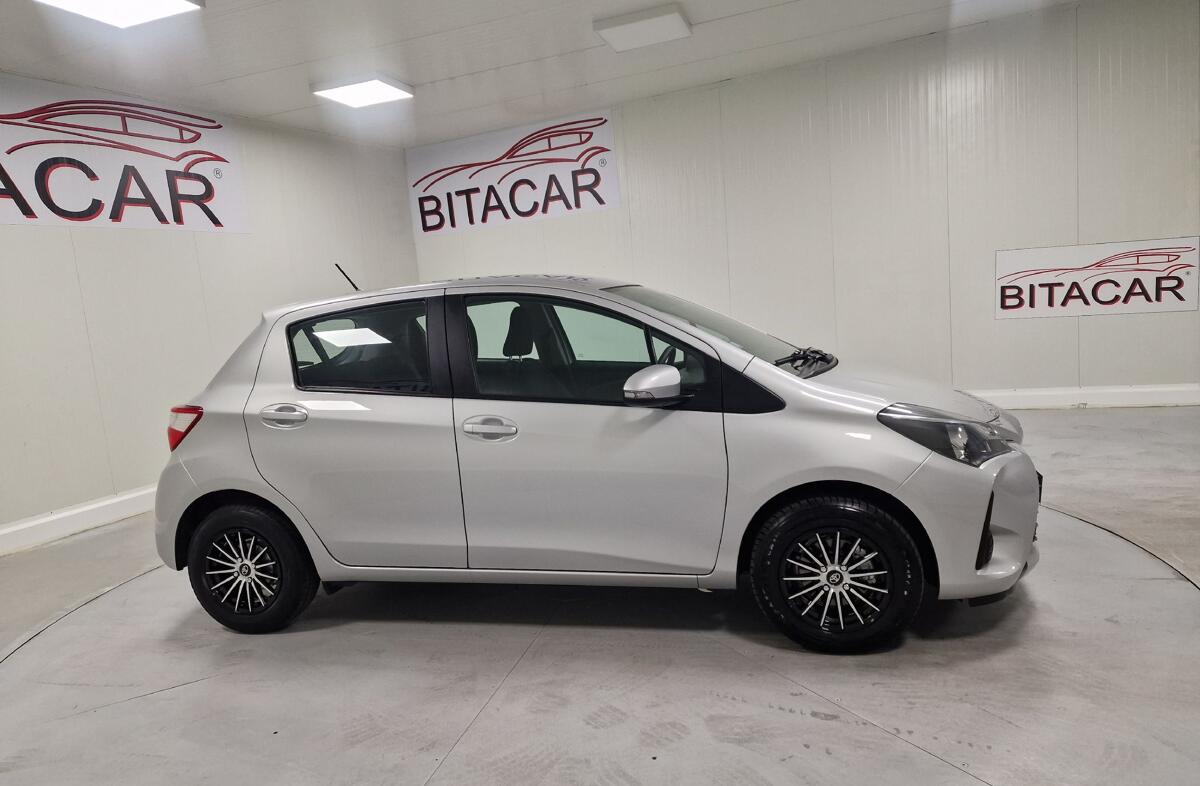 TOYOTA Yaris 1.0 VVT-i Active+AC
