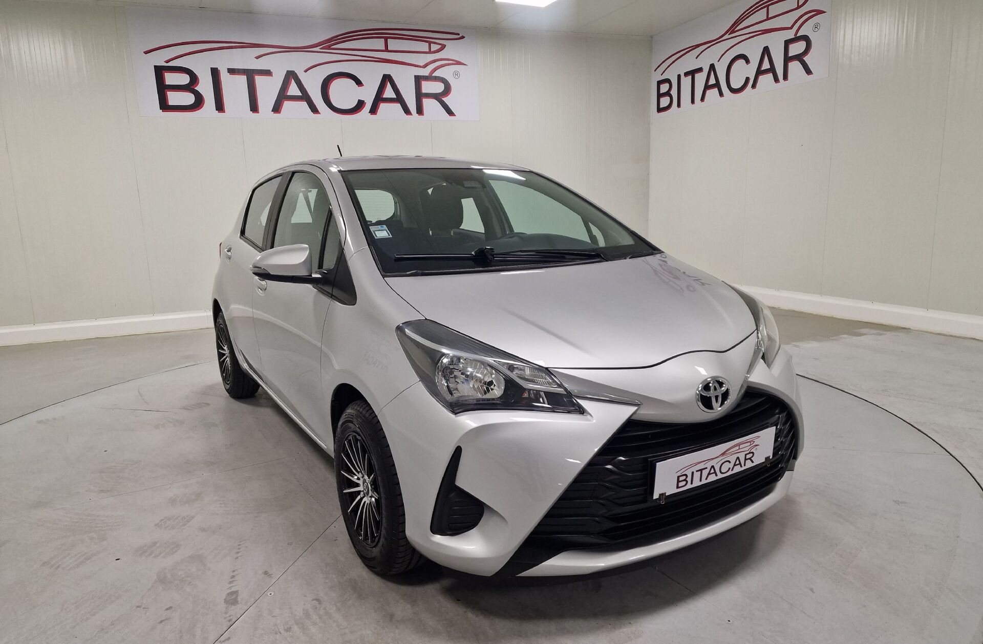 TOYOTA Yaris 1.0 VVT-i Active+AC