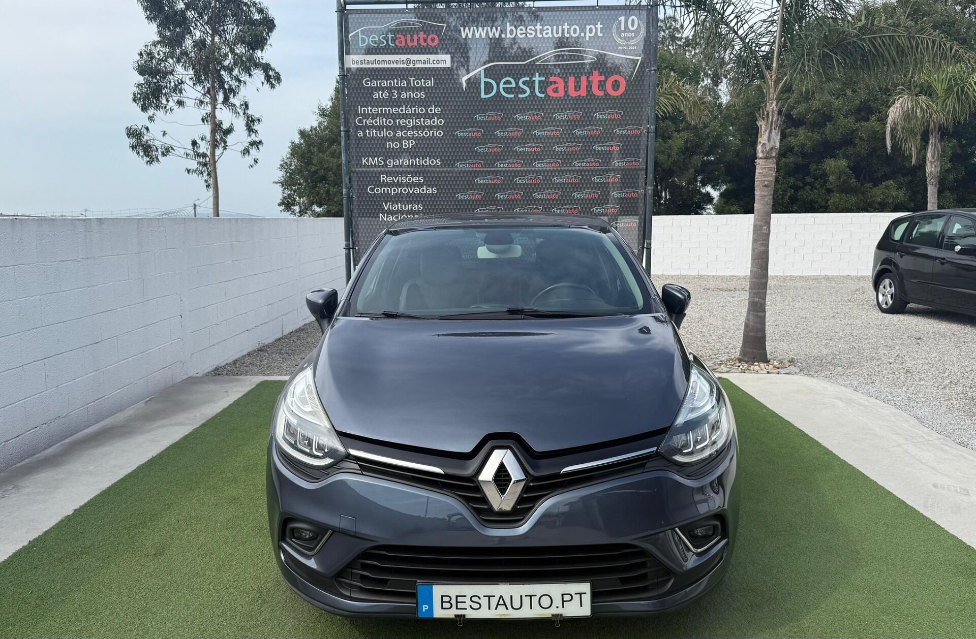 RENAULT Clio 0.9 TCe Limited Edition