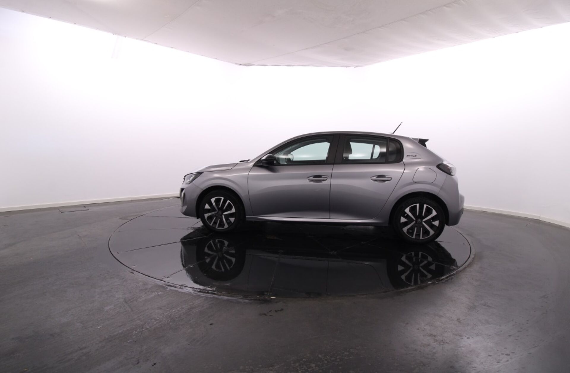 PEUGEOT 208 1.2 PureTech Style