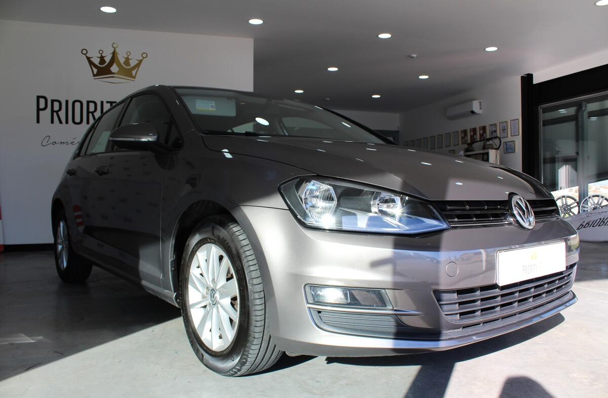 VOLKSWAGEN Golf 1.6 TDi BlueMotion Trendline