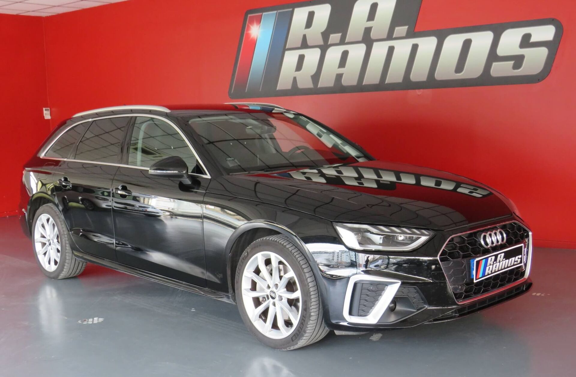 AUDI A4 40 TDI S line S tronic