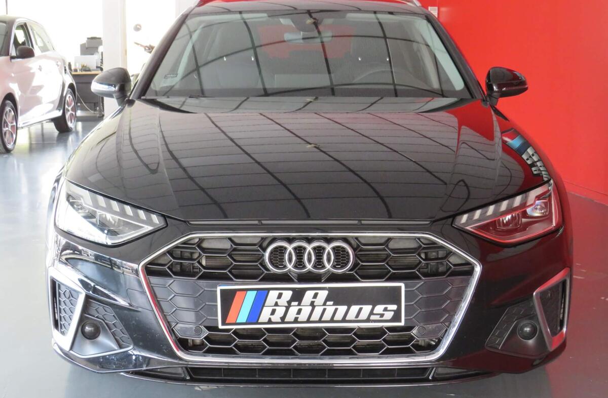 AUDI A4 40 TDI S line S tronic