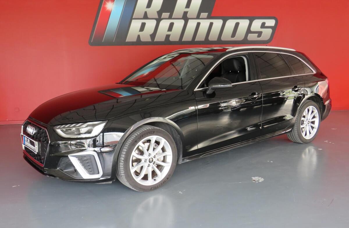 AUDI A4 40 TDI S line S tronic