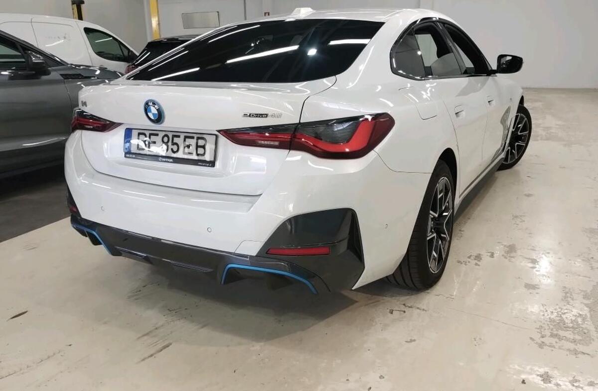 BMW i4 eDrive40 Pack Desportivo M
