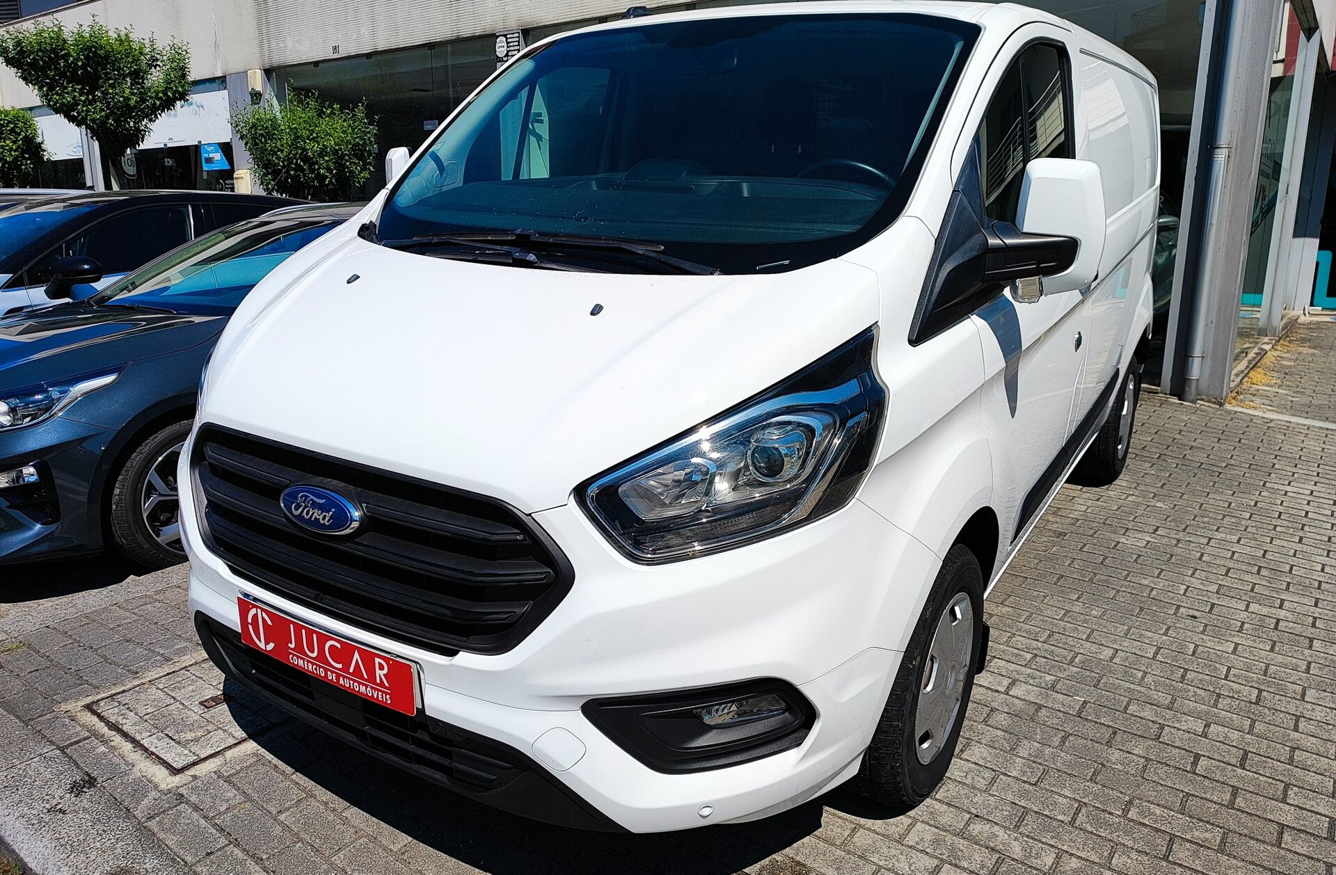 FORD Transit Tourneo Custom 2.0 TDCi Titanium EcoBlue Hybrid